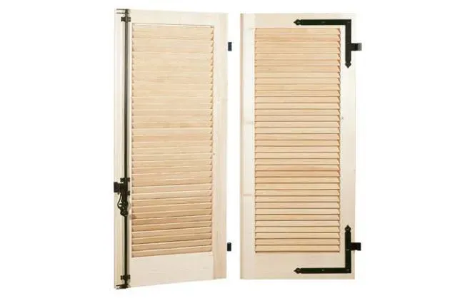 Volet bois lames ajourées américaines exotiques