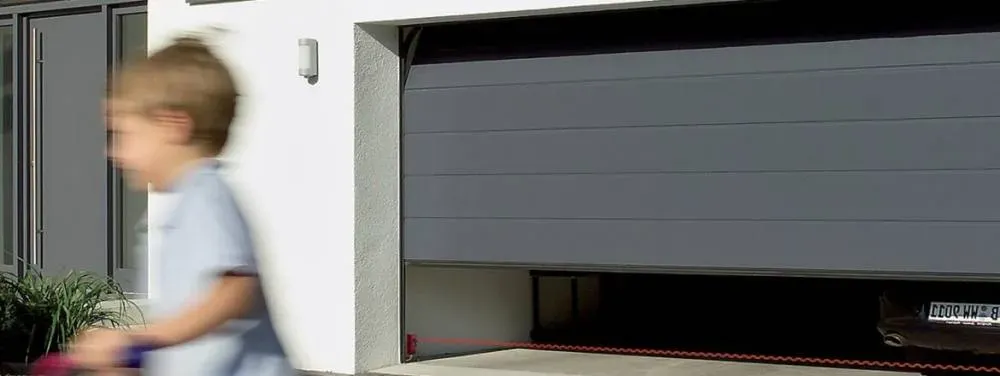 Porte de garage sectionnelle
